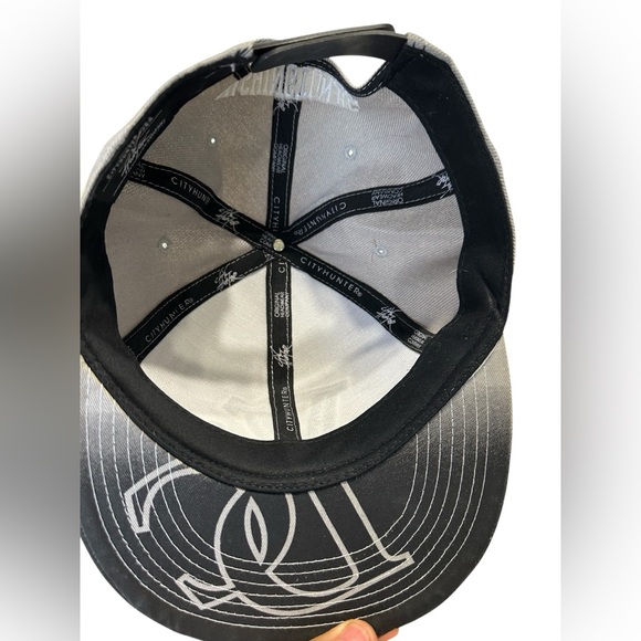 DC‎ SnapBack hat gray - Picture 8 of 8